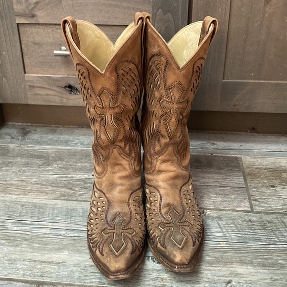 CORRAL Distressed Wing and Cross Inlay Snip Toe Cowboy Boots A1993 9.5 - Picture 7 of 12
